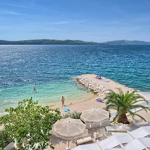 villa-barun.hotels-in-trogir.com/