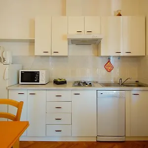 Lina Apartament Novi Vinodolski